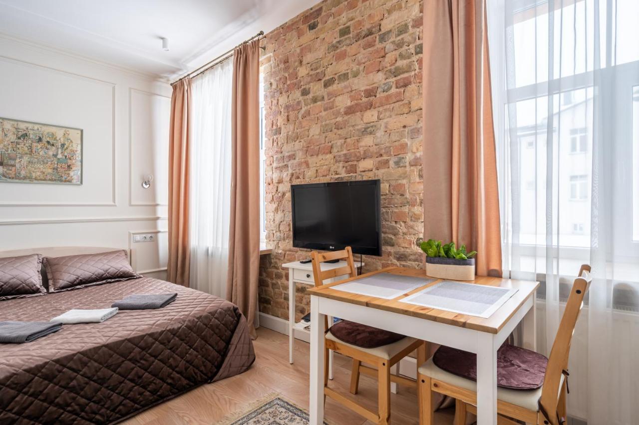 Stylish Studio Close To City Center, Cafes & Parks & Local Dining Рига Экстерьер фото